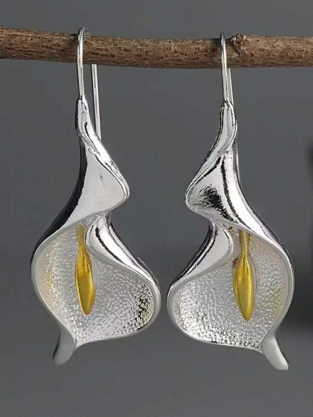NEW* Silver, Yellow, Lilly Flower Dangle, Hanging Earrings